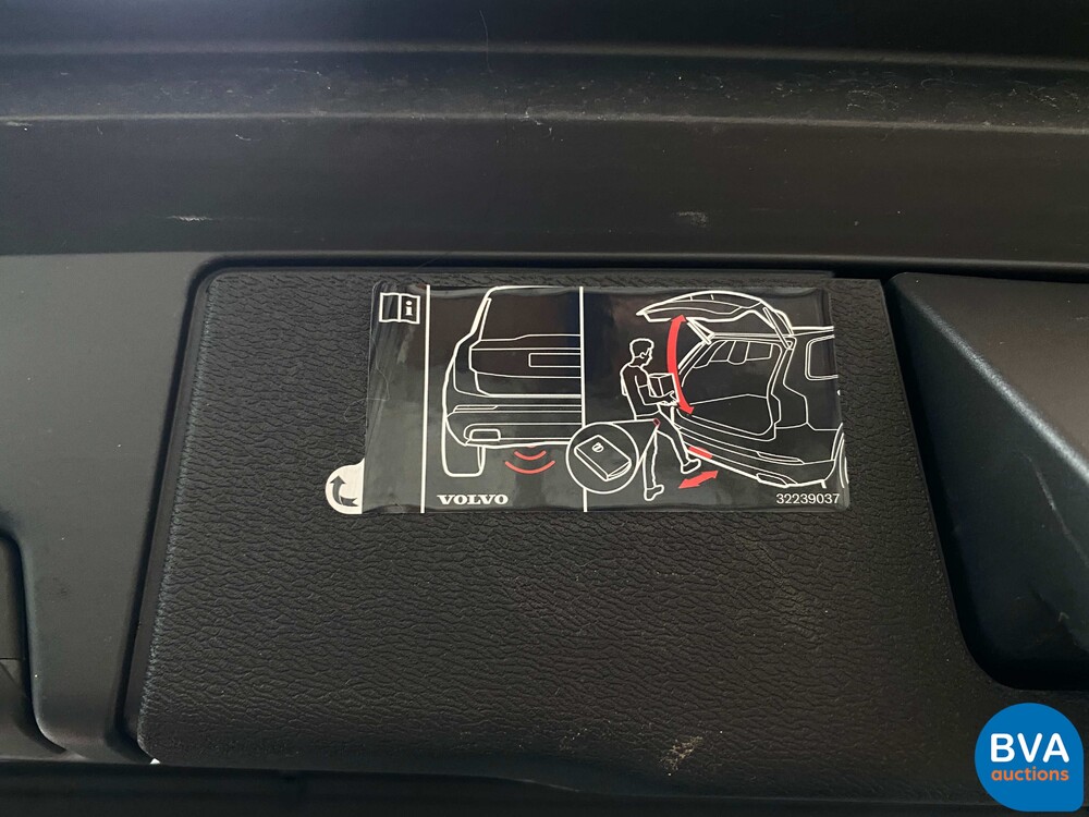 Volvo XC60 T8 Twin Engine AWD R-Design 390hp 2019 ORG-NL, XT-331-P.