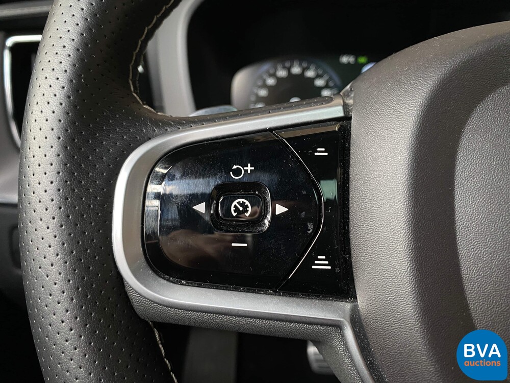 Volvo XC60 T8 Twin Engine AWD R-Design 390hp 2019 ORG-NL, XT-331-P.