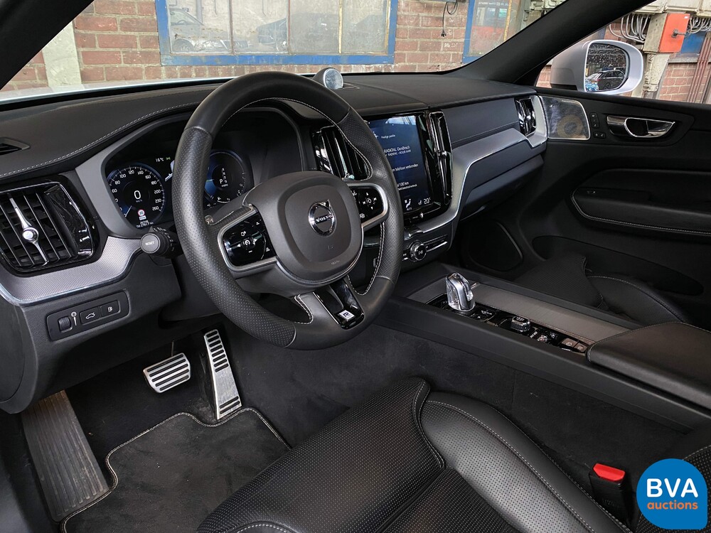 Volvo XC60 T8 Twin Engine AWD R-Design 390hp 2019 ORG-NL, XT-331-P.