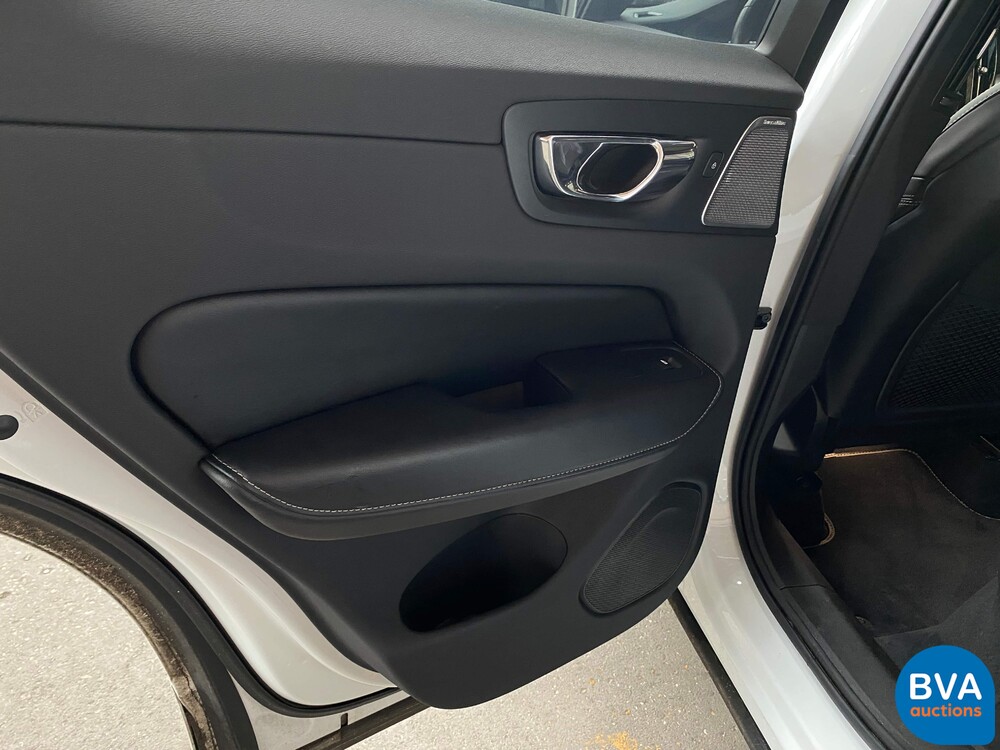 Volvo XC60 T8 Twin Engine AWD R-Design 390hp 2019 ORG-NL, XT-331-P.