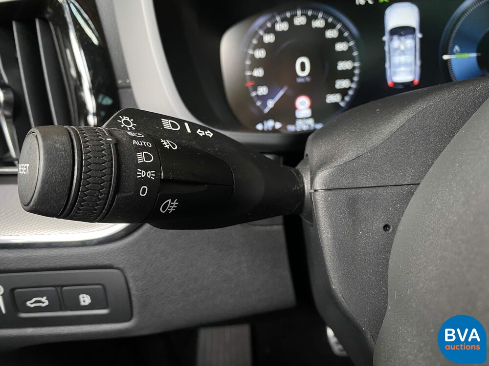 Volvo XC60 T8 Twin Engine AWD R-Design 390hp 2019 ORG-NL, XT-331-P.