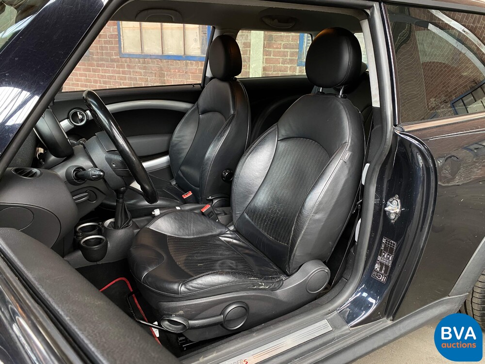 Mini 1.6 Cooper S 200hp 2007, 87-RVK-9.