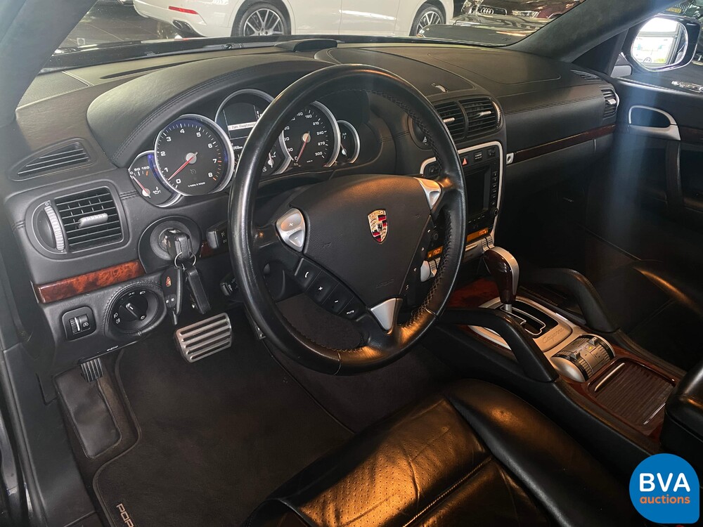 Porsche Cayenne 4.8 Turbo 500hp 2007, H-622-ZL.