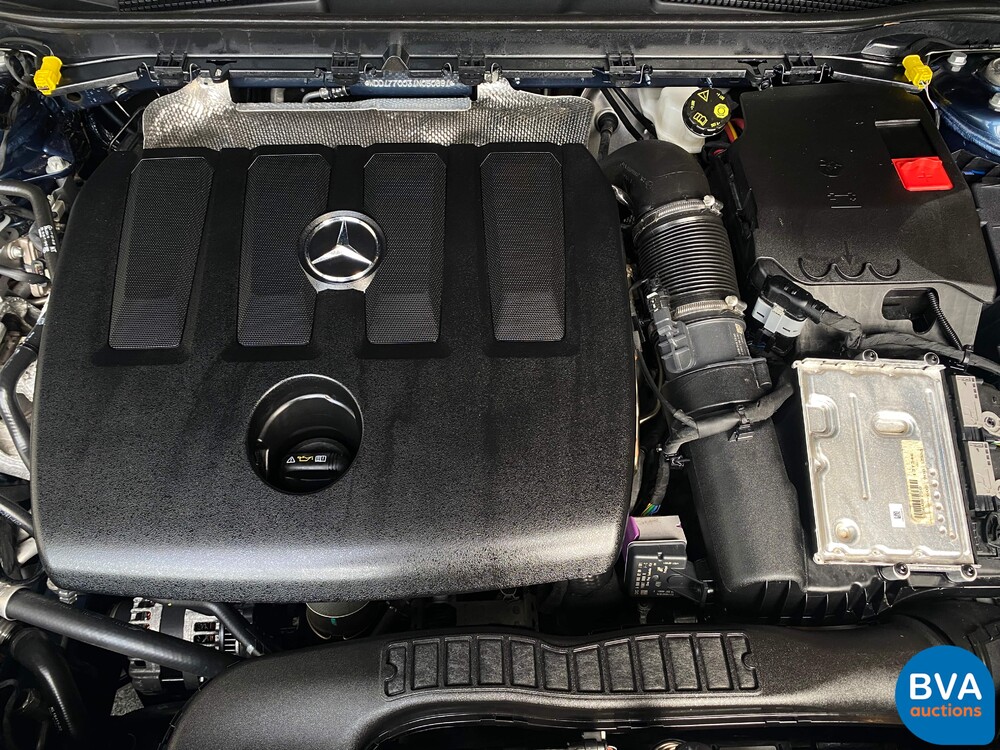 Mercedes-Benz A180d Launch Edition A-Klasse 116PK 2019, G-248-LK
