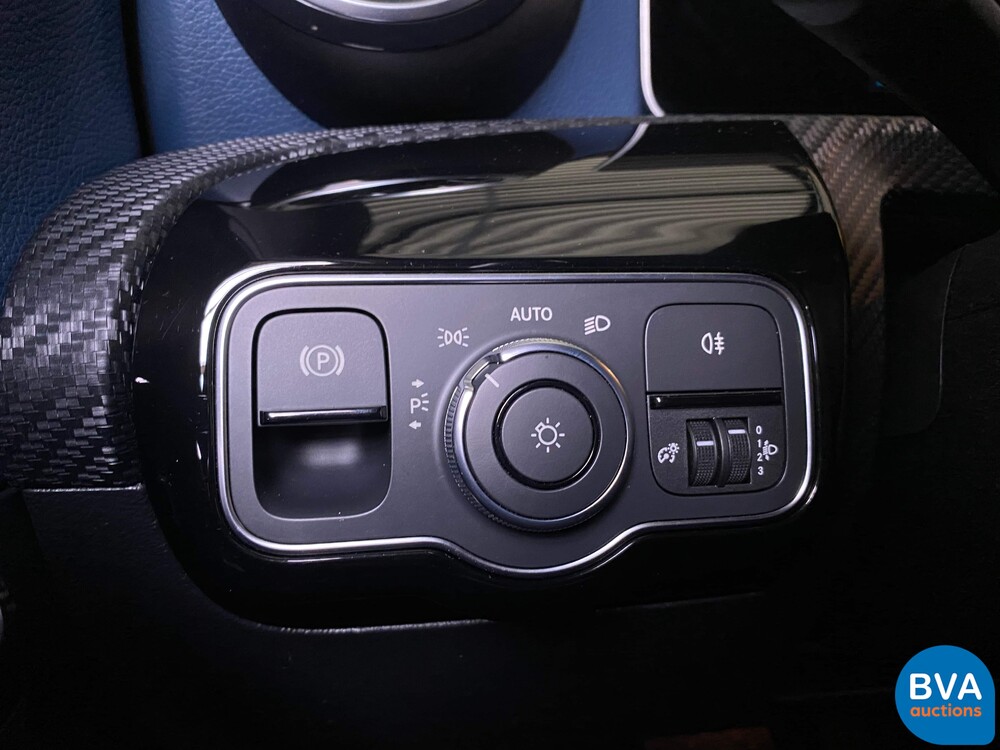 Mercedes-Benz A180d Launch Edition A-Klasse 116PK 2019, G-248-LK