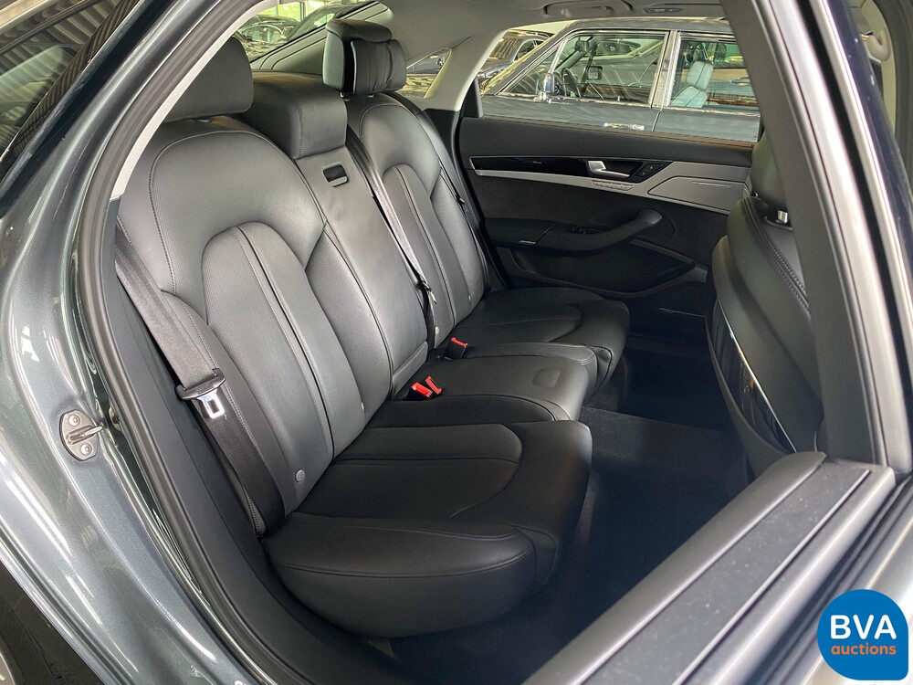 Audi A8 Lang 3.0 TDI Quattro  Pro Line+ 258pk 2015 -Org. NL-, 8-ZKK-94