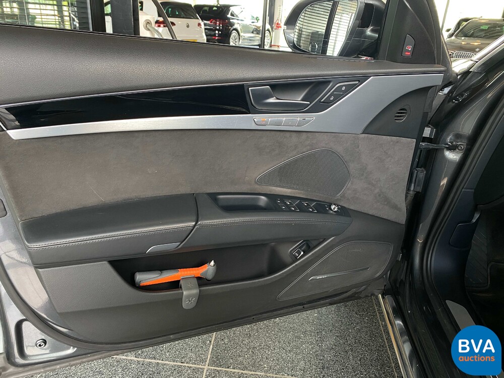 Audi A8 Lang 3.0 TDI Quattro  Pro Line+ 258pk 2015 -Org. NL-, 8-ZKK-94