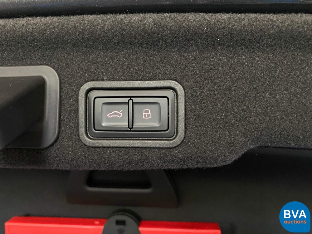 Audi A8 Lang 3.0 TDI Quattro  Pro Line+ 258pk 2015 -Org. NL-, 8-ZKK-94