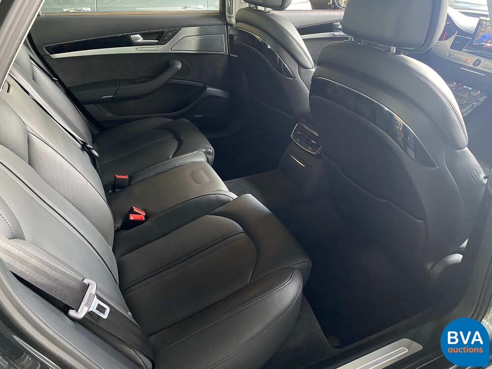 Audi A8 Lang 3.0 TDI Quattro  Pro Line+ 258pk 2015 -Org. NL-, 8-ZKK-94