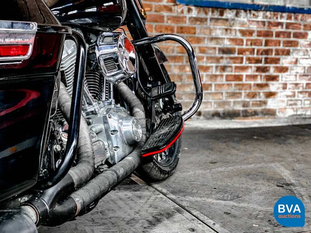 Harley Davidson FLHTI Electra Glide Standard.