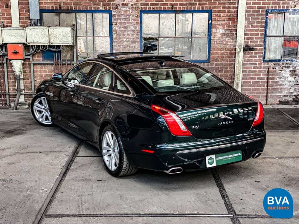 Jaguar XJ3.0 V6 AWD mit Kompressor 2013 340 PS, H-794-LX.