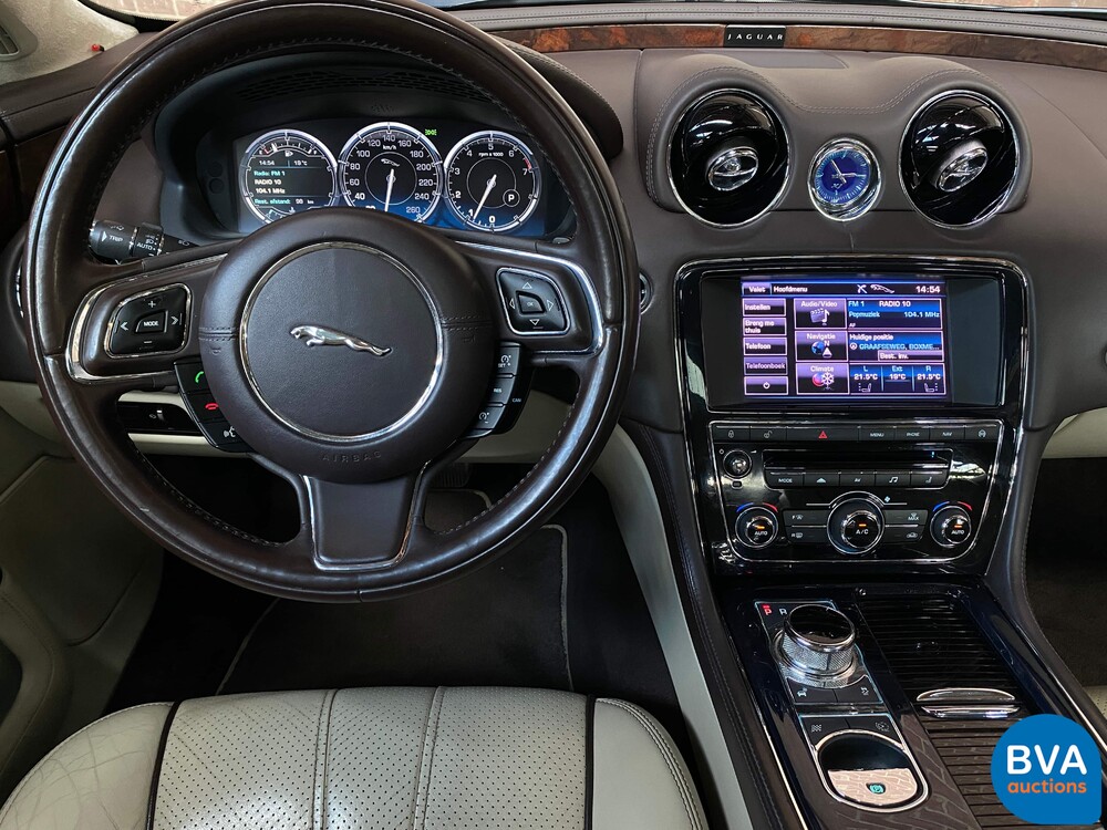 Jaguar XJ3.0 V6 AWD mit Kompressor 2013 340 PS, H-794-LX.