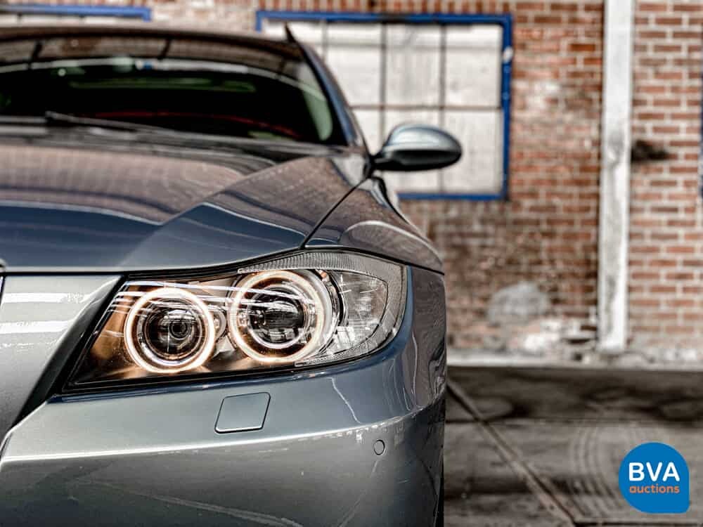 BMW 325i Touring 218hp Manual transmission! 3 Series 2005, J-599-LP.