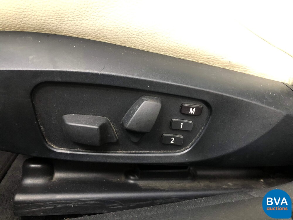 BMW 325i Touring 218hp Manual transmission! 3 Series 2005, J-599-LP.