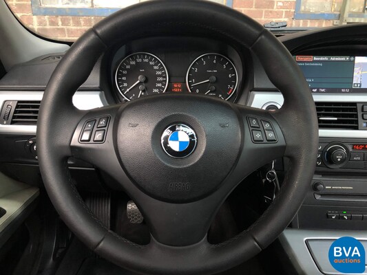 BMW 325i Touring 218hp Manual transmission! 3 Series 2005, J-599-LP.