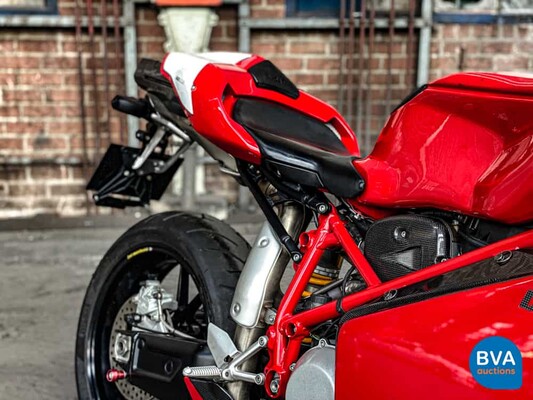 Ducati 749R 749cc 116hp 2004.