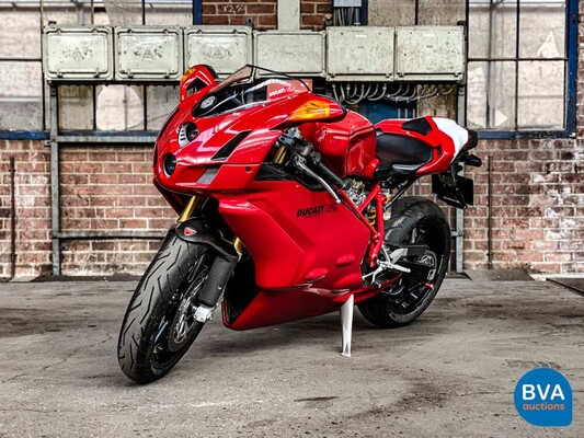 Ducati 749R 749cc 116hp 2004.