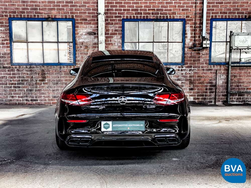 Mercedes Benz C63s AMG Coupe 4.0 V8 510hp C-Class 2017.
