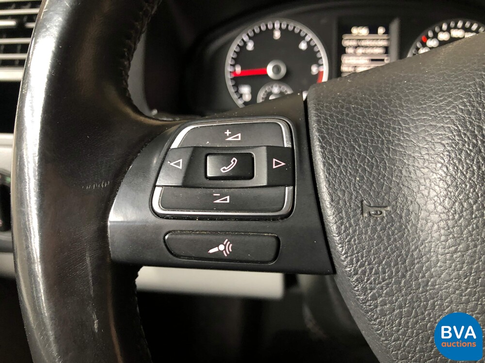 Volkswagen Transporter Rolstoel 2.0 TDI Dubbele Cabine 140pk T5 L2H1 DSG 2013, VD-977-V