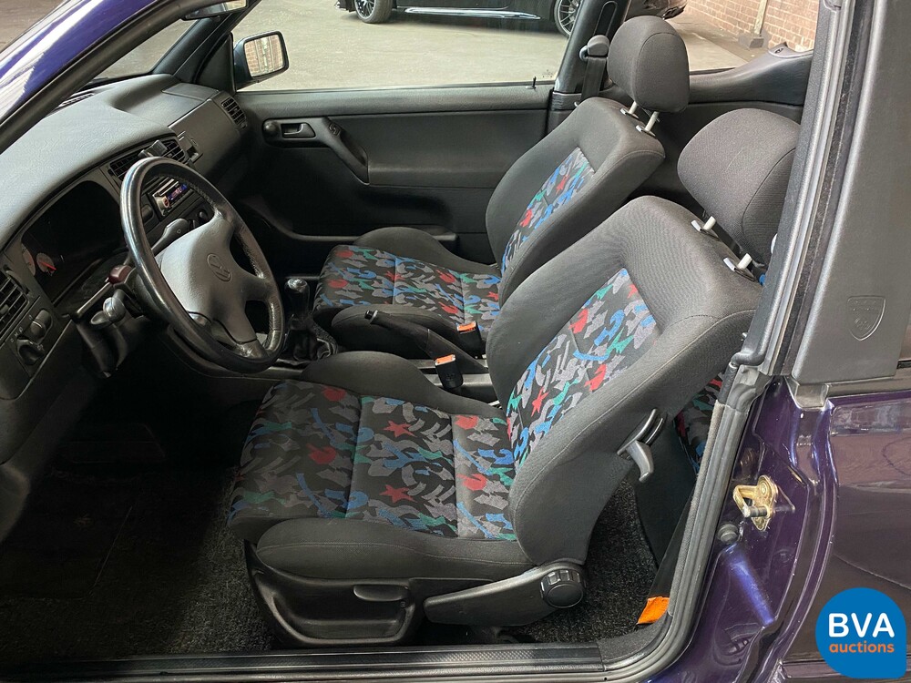 Volkswagen Golf 1.8 Cabriolet -Original Dutch- 1997, PX-ZB-77.