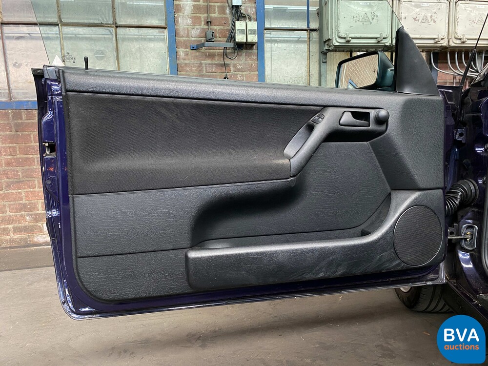 Volkswagen Golf 1.8 Cabriolet -Original Dutch- 1997, PX-ZB-77.