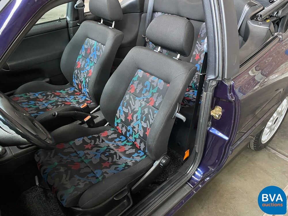 Volkswagen Golf 1.8 Cabriolet -Original Dutch- 1997, PX-ZB-77.