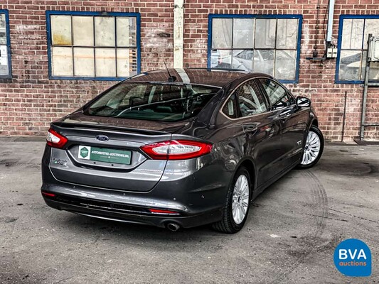 Ford Mondeo PHEV Fusion Hybrid Titanium 2014, 9-XRJ-01.