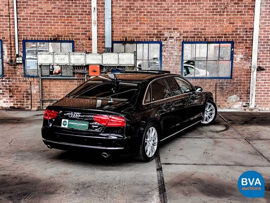 Audi A8 Limousine 4.2 TDI Quattro Stretched Lang - 1 of 2- 351pk 2013, 52-ZVN-4
