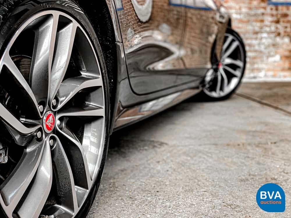 Jaguar XF2.0d Portfolio 180 PS R-Sport 2018 Org-NL GARANTIE, TJ-725-S.