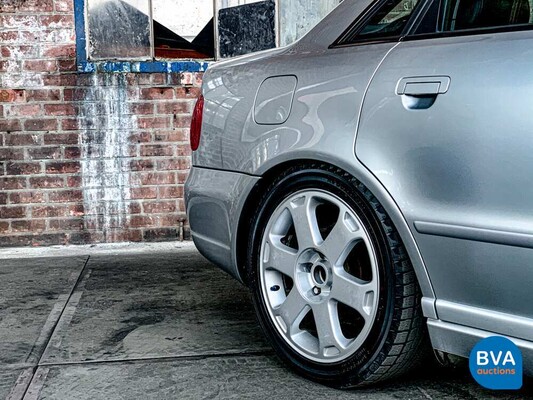 Audi S4 2.7 V6 Quattro Biturbo 265 PS 2002.