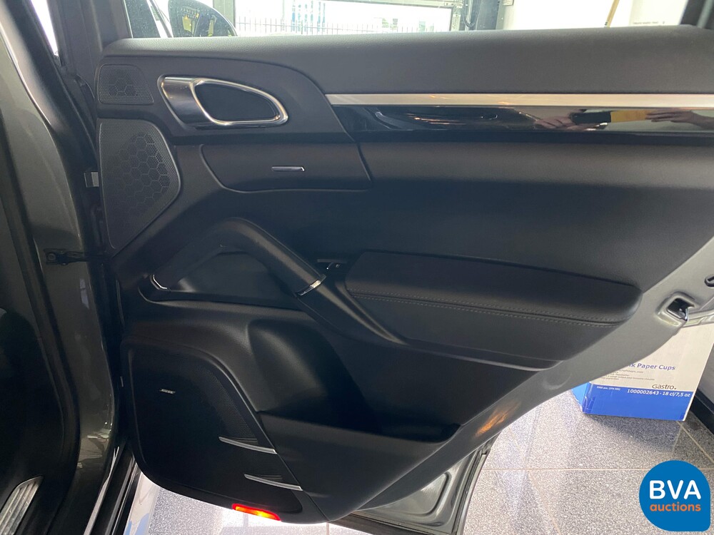 Porsche Cayenne S4.2D V8 385 PS 2015 FACELIFT, JG-560-L.
