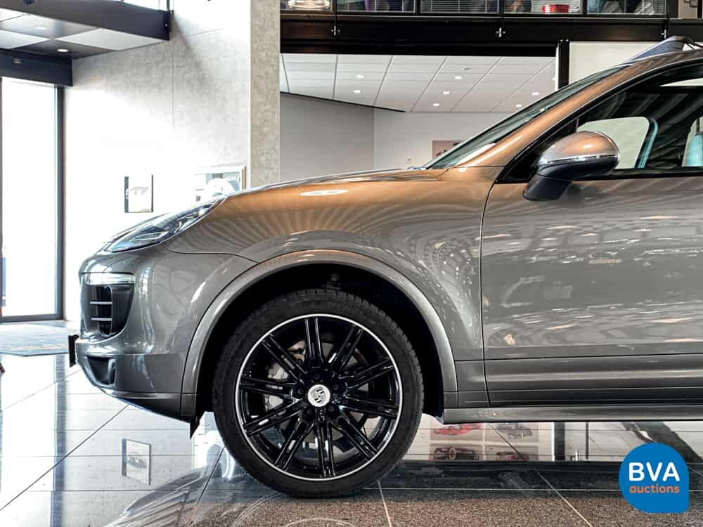 Porsche Cayenne S4.2D V8 385 PS 2015 FACELIFT, JG-560-L.
