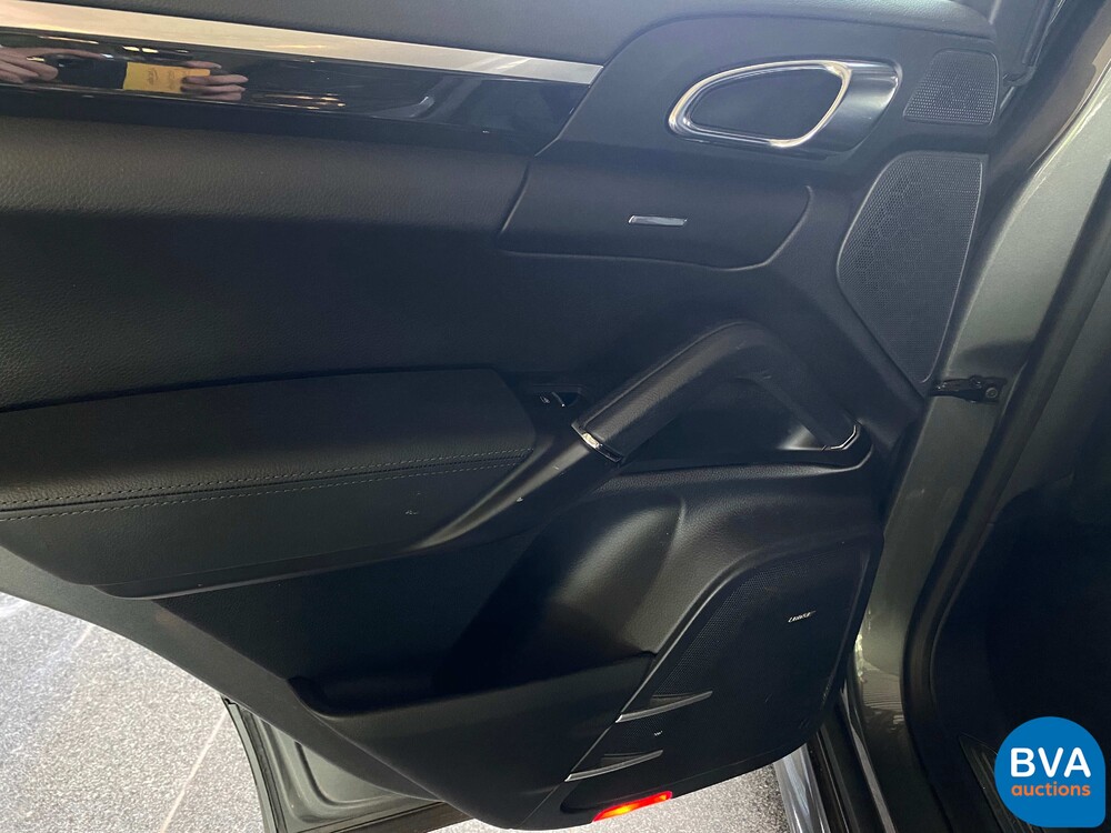 Porsche Cayenne S4.2D V8 385 PS 2015 FACELIFT, JG-560-L.
