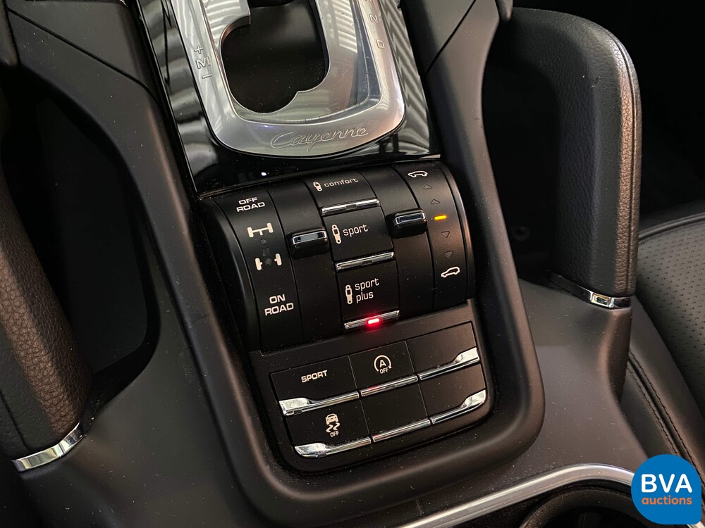 Porsche Cayenne S4.2D V8 385 PS 2015 FACELIFT, JG-560-L.