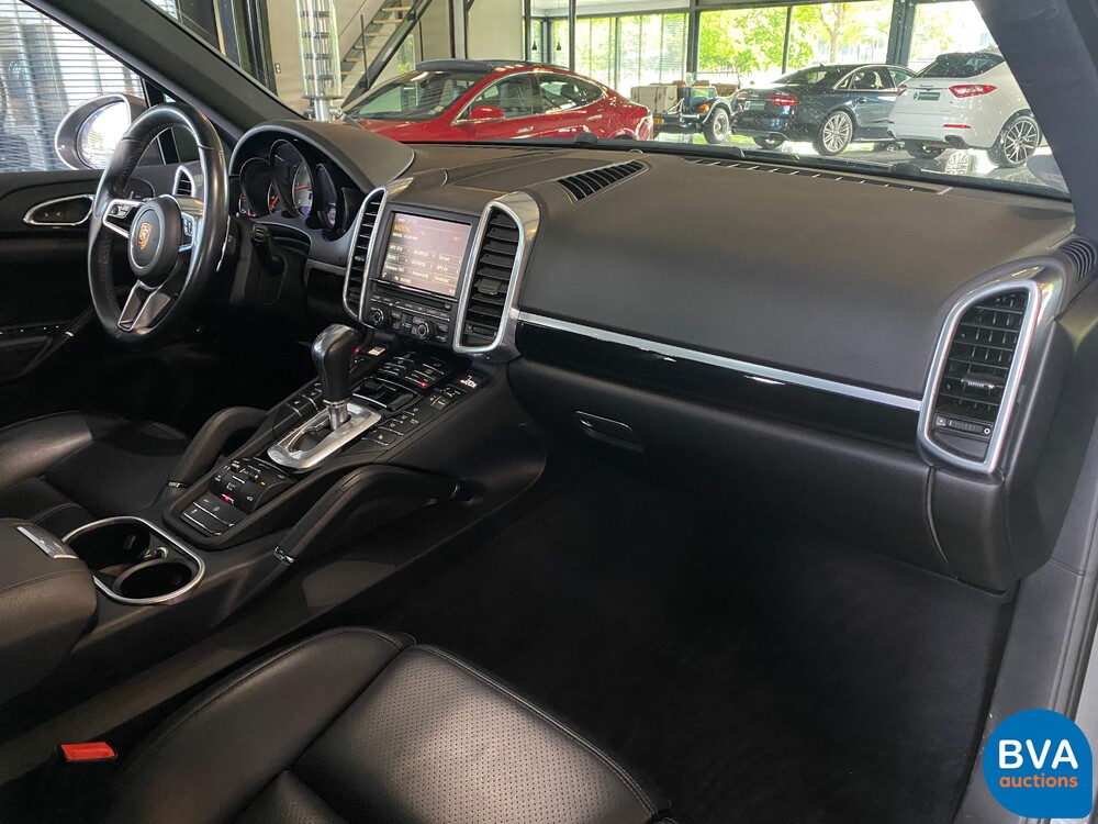 Porsche Cayenne S4.2D V8 385 PS 2015 FACELIFT, JG-560-L.