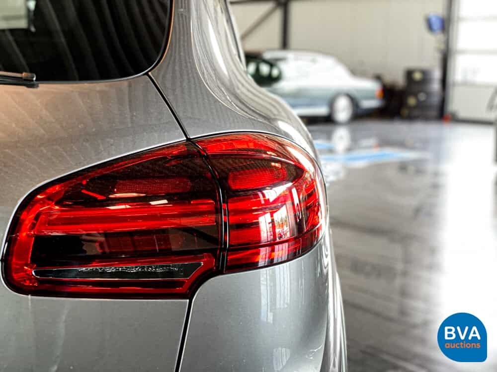Porsche Cayenne S4.2D V8 385 PS 2015 FACELIFT, JG-560-L.