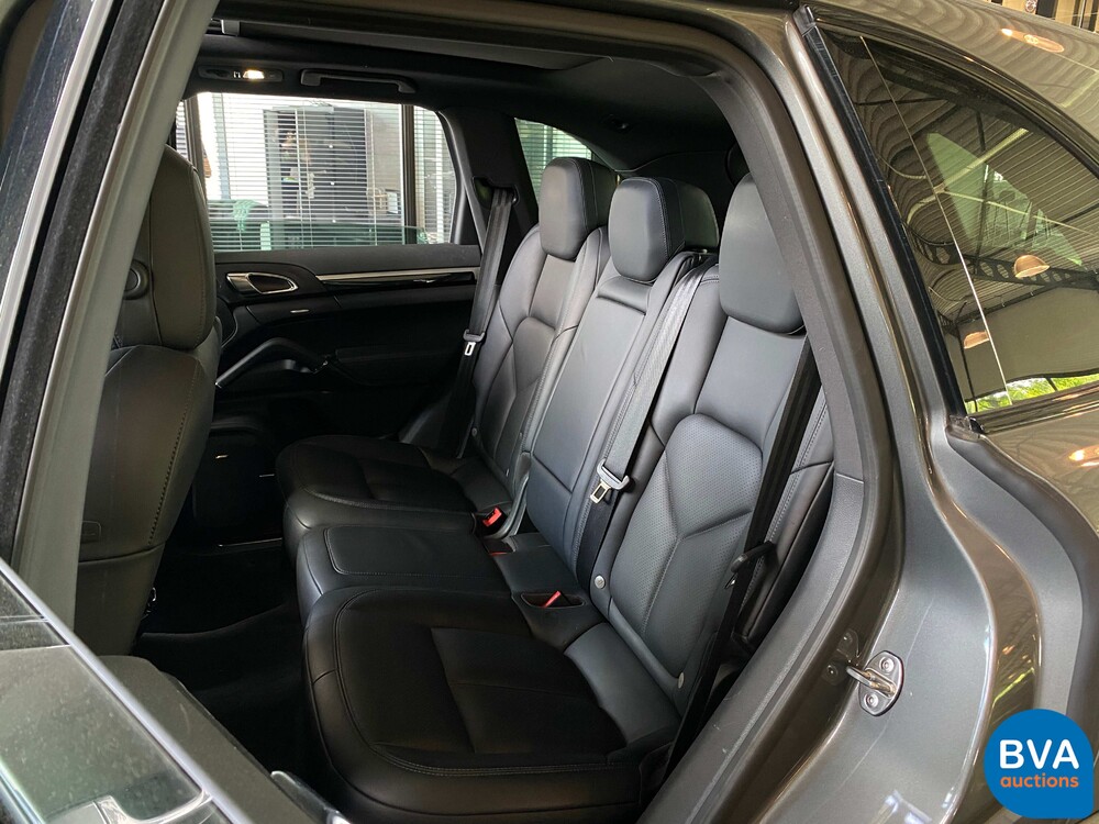 Porsche Cayenne S4.2D V8 385 PS 2015 FACELIFT, JG-560-L.