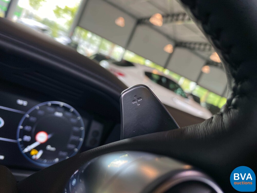 Land Rover Range Rover Overfinch LWB 4.4 SDV8 340 PS 2016, PK-326-K.