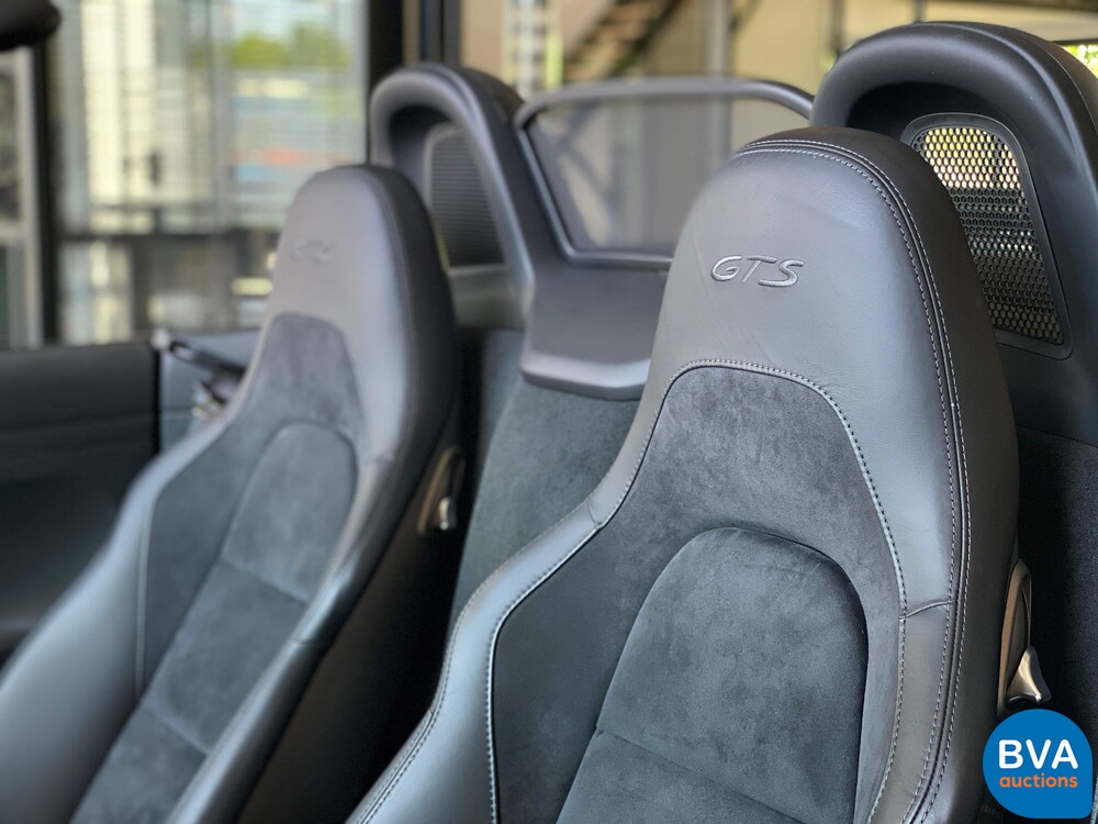 Porsche 718 Boxster GTS4.0 400 PS 2020 -GARANTIE-.