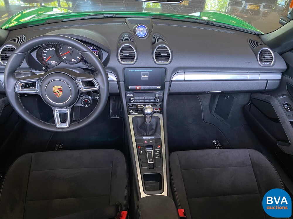 Porsche 718 Boxster GTS4.0 400 PS 2020 -GARANTIE-.