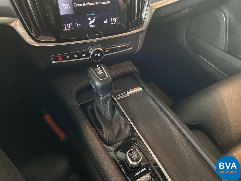 Volvo S90 2.0 D3 Momentum+ -Original NL-NEU-MODELL, RG-049-R.