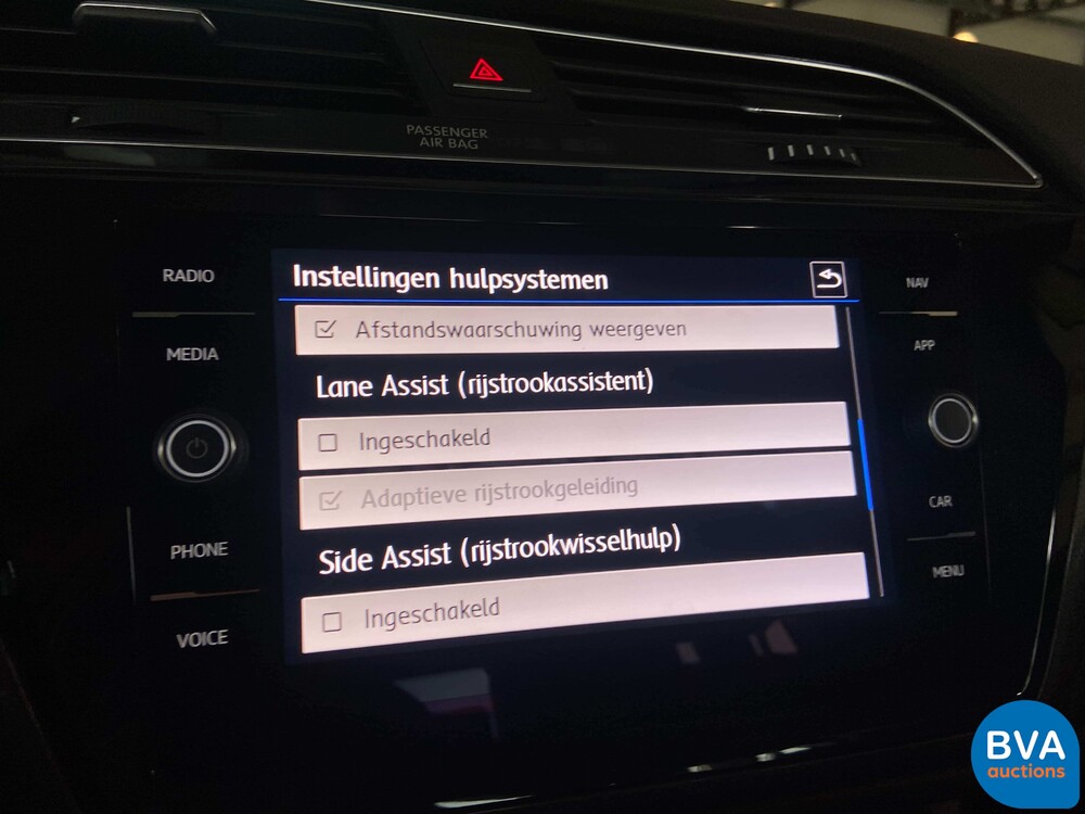 Volkswagen Touran 1.5 TSI Highline Business R 7Personen 150PS 2019 -GARANTIE-, J-504-LS.