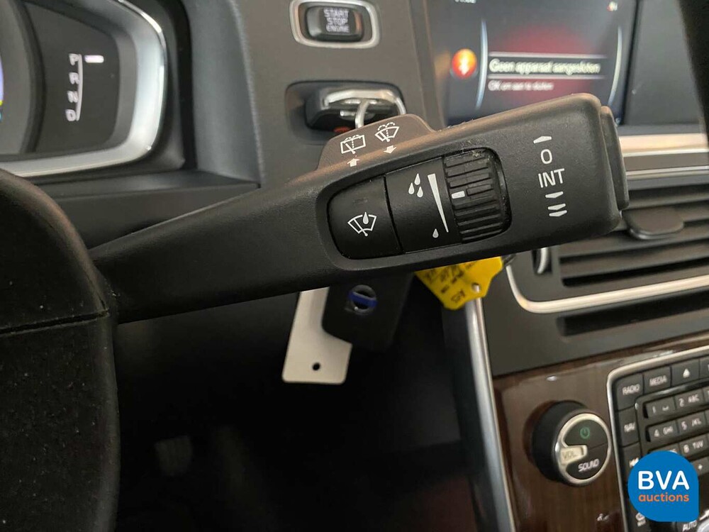 Volvo V60 2.4 D6 AWD Plug-in Hybrid Summum 285 PS 2014, NF-726-V.