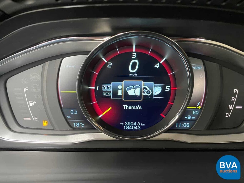 Volvo V60 2.4 D6 AWD Plug-in Hybrid Summum 285 PS 2014, NF-726-V.