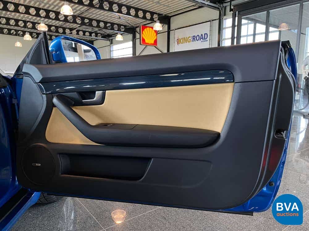 Audi A4 Cabrio 2.4 V6 YOUNGTIMER 170 PS 2003, 6-XXT-40.