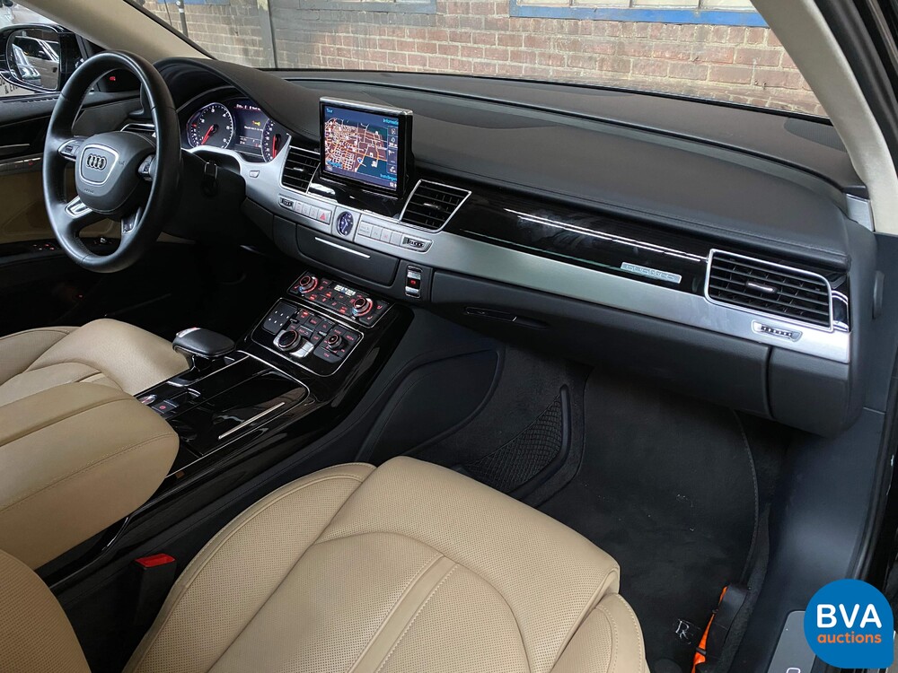 Audi A8 Limousine 4.2 TDI Quattro Stretched Long - 1 or 2-351hp 2013, 52-ZVN-4.