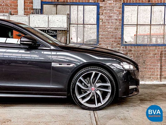 Jaguar XF 2.0d Portfolio 180pk R-Sport 2018 Org-NL GARANTIE, TJ-725-S