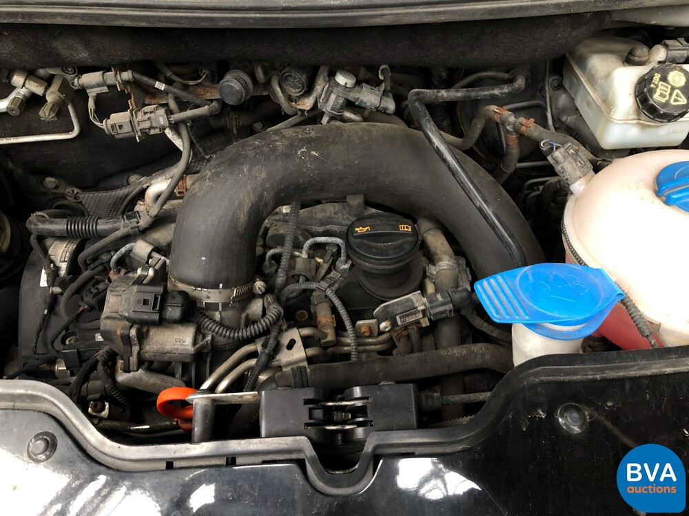 Volkswagen Transporter Wheelchair 2.0 TDI Double Cab 140hp T5 L2H1 DSG 2013, VD-977-V.