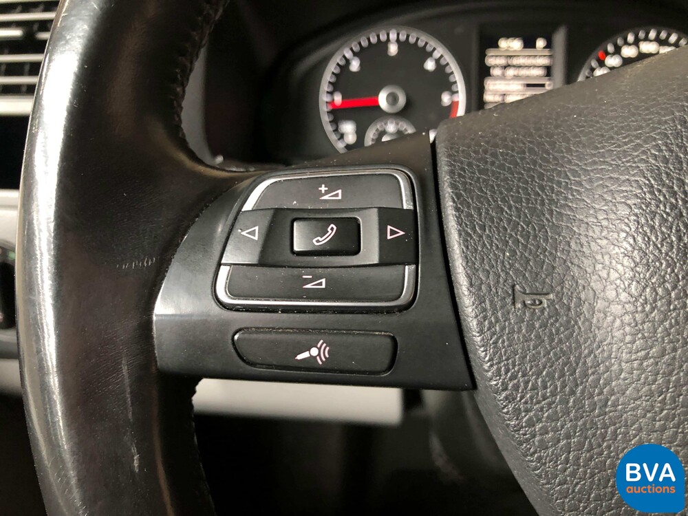 Volkswagen Transporter Wheelchair 2.0 TDI Double Cab 140hp T5 L2H1 DSG 2013, VD-977-V.