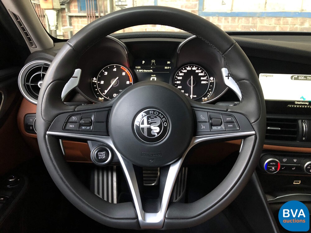 Alfa Romeo Giulia VELOCE 2.2 AWD 2017 209hp ORG-NL, NS-867-T.